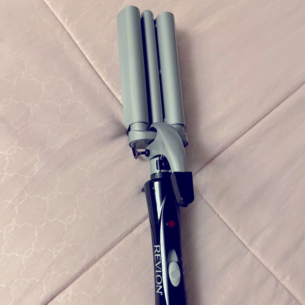 Revlon Triple Barrel Ceramic Waver